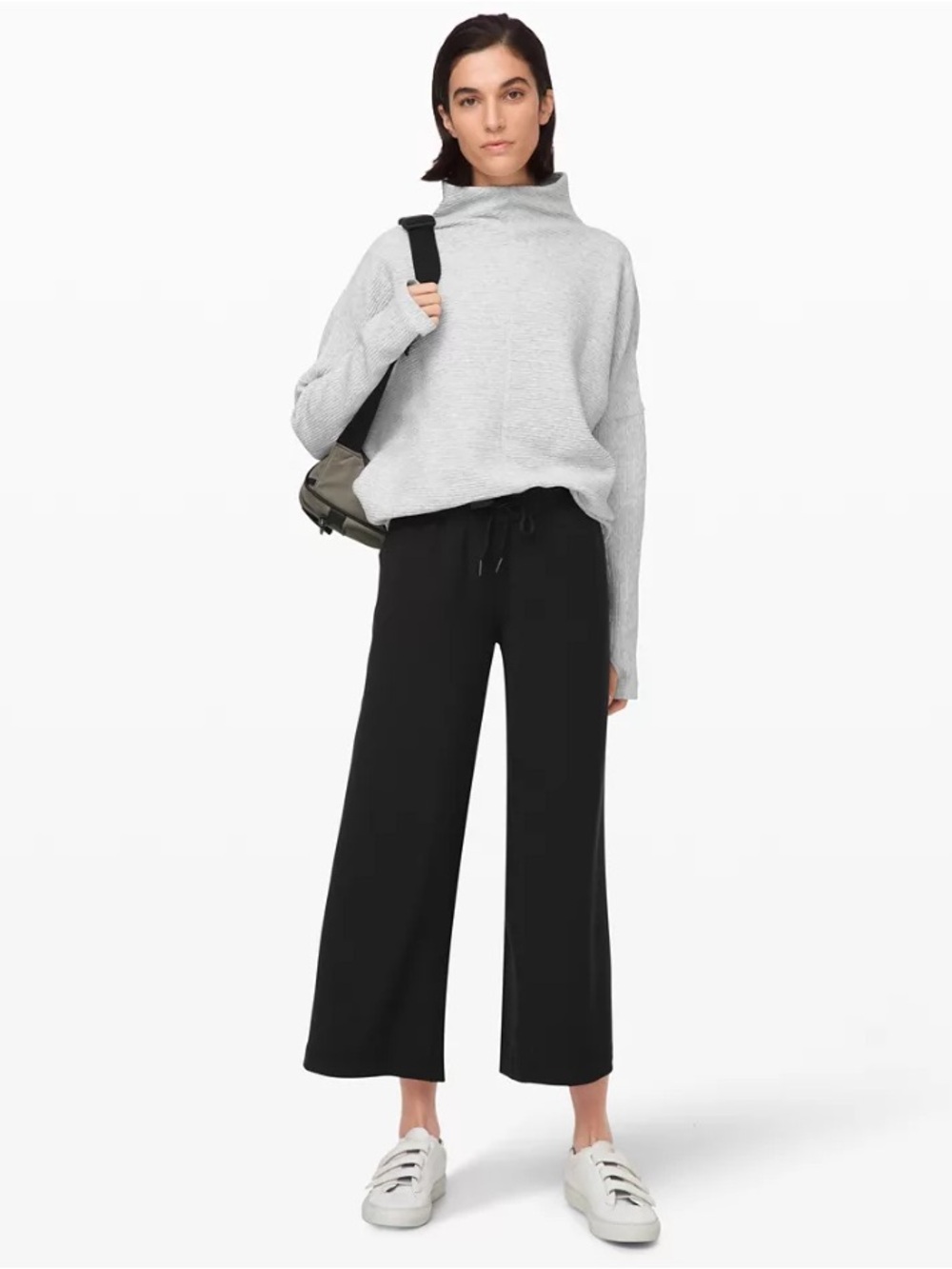 Like New Lululemon On the Fly Wide Leg 7/8 Pants Crop LW5BQPS
